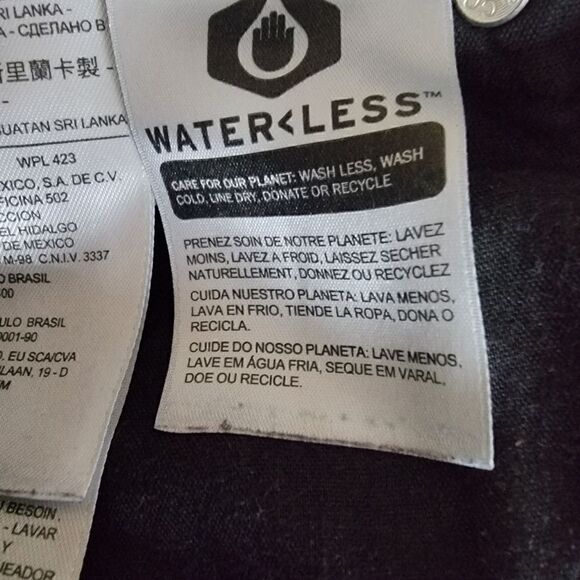 Levi's Black 505 Straight Leg. Size 30. - Picture 4 of 9